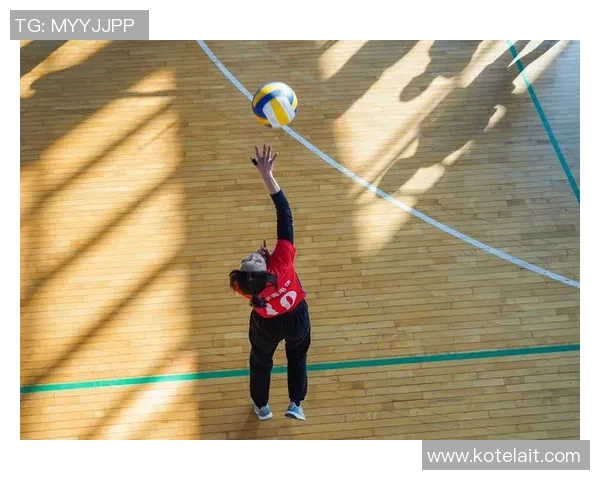 上海排球队的默契配合与战术解析全面揭秘排球运动的魅力与团队精神 上海排球队的默契配合与战术解析全面揭秘排球运动的魅力与团队精神