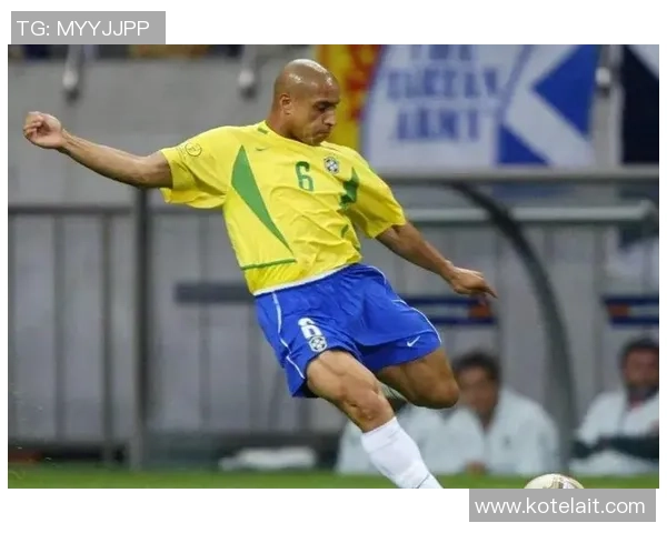 全球足球明星的英文介绍与成就分析