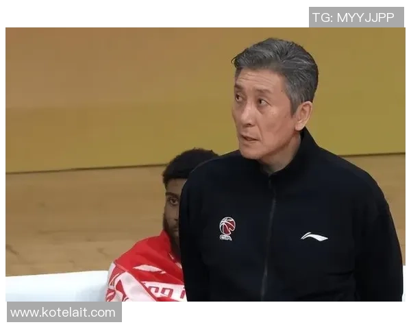 深圳篮球队战术革新引发热议探索新打法与团队协作的完美结合