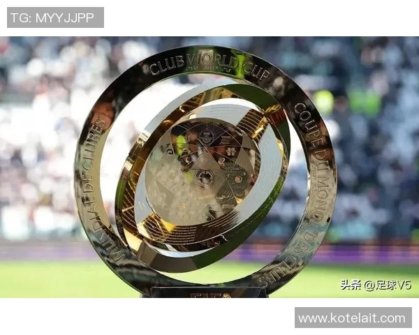 足球人心意满满的礼物推荐让每位球迷都感受到温暖与激情