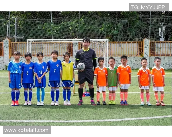 足球的魅力与英语学习的结合探讨如何在球场上提升语言能力