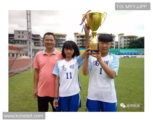 高明足球运动员的成长之路与成功秘诀探讨 高明足球运动员的成长之路与成功秘诀探讨